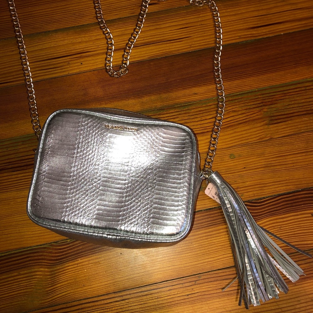 brand new victoria’s secret purse!
